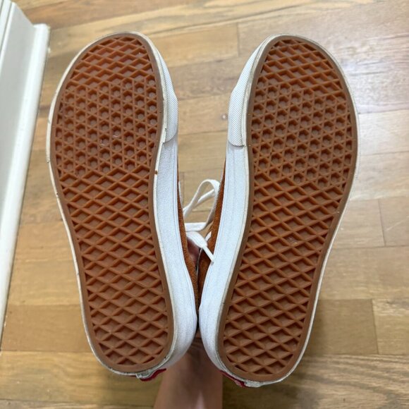 Vans Sk8-Hi Suede Shoe in Brown Pig Suede (NWOT) - Picture 5 of 9